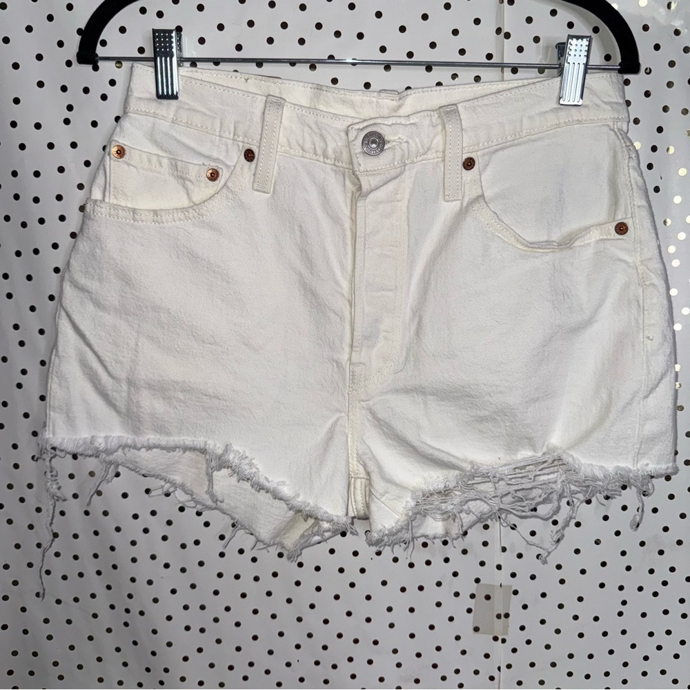 Levi’s White Women Shorts